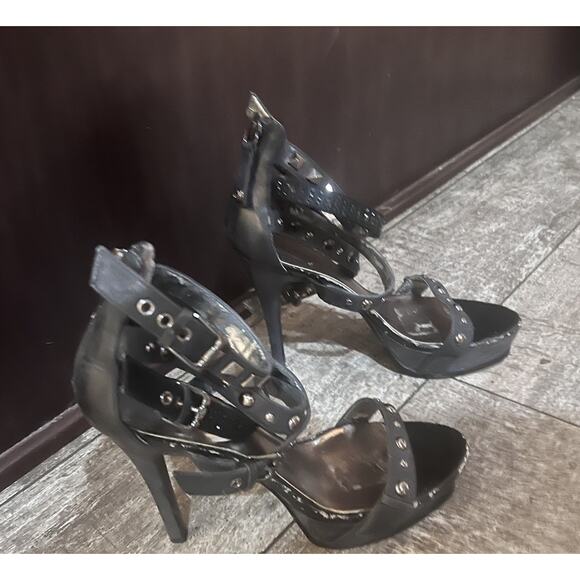 Guess Women's Studded Black Suede High Heels Size: 8 - Picture 1 of 12